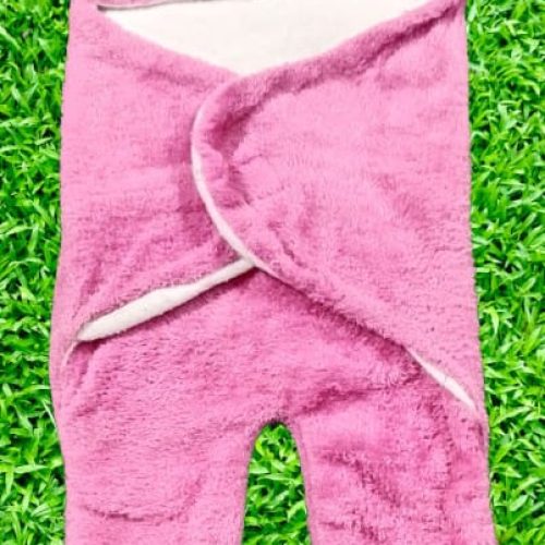 মায়ের কোলে ঘুমানোর মতো নরম আর নিরাপদ অনুভূতি।