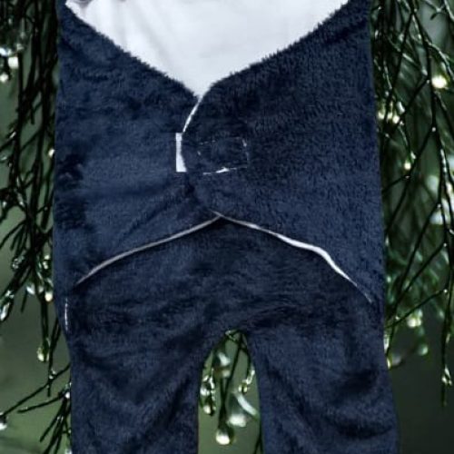 মায়ের কোলে ঘুমানোর মতো নরম আর নিরাপদ অনুভূতি।